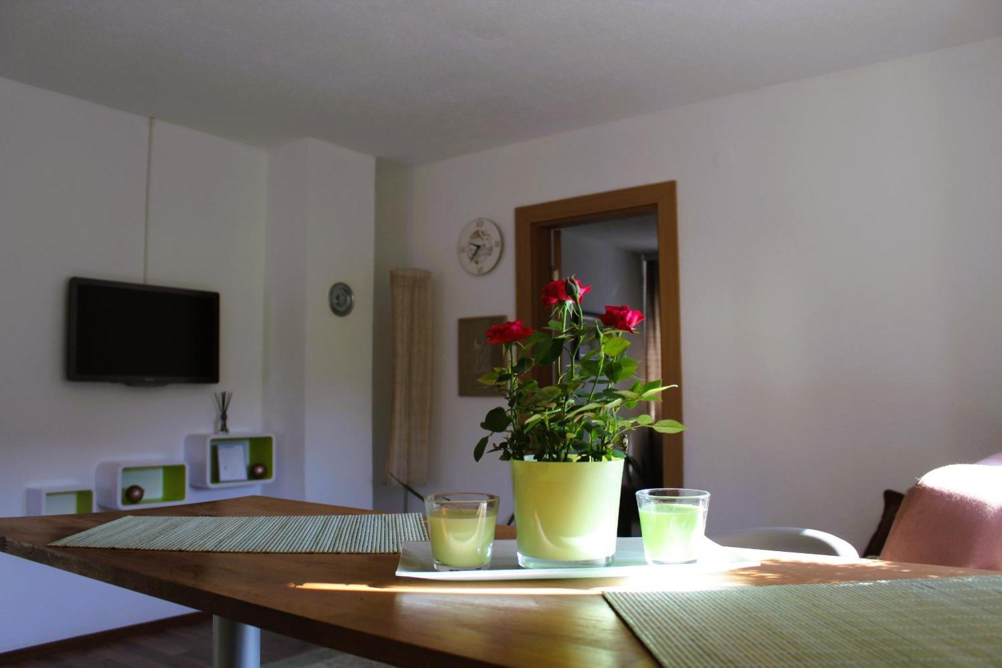 Svila Apartmani Bihać Екстериор снимка