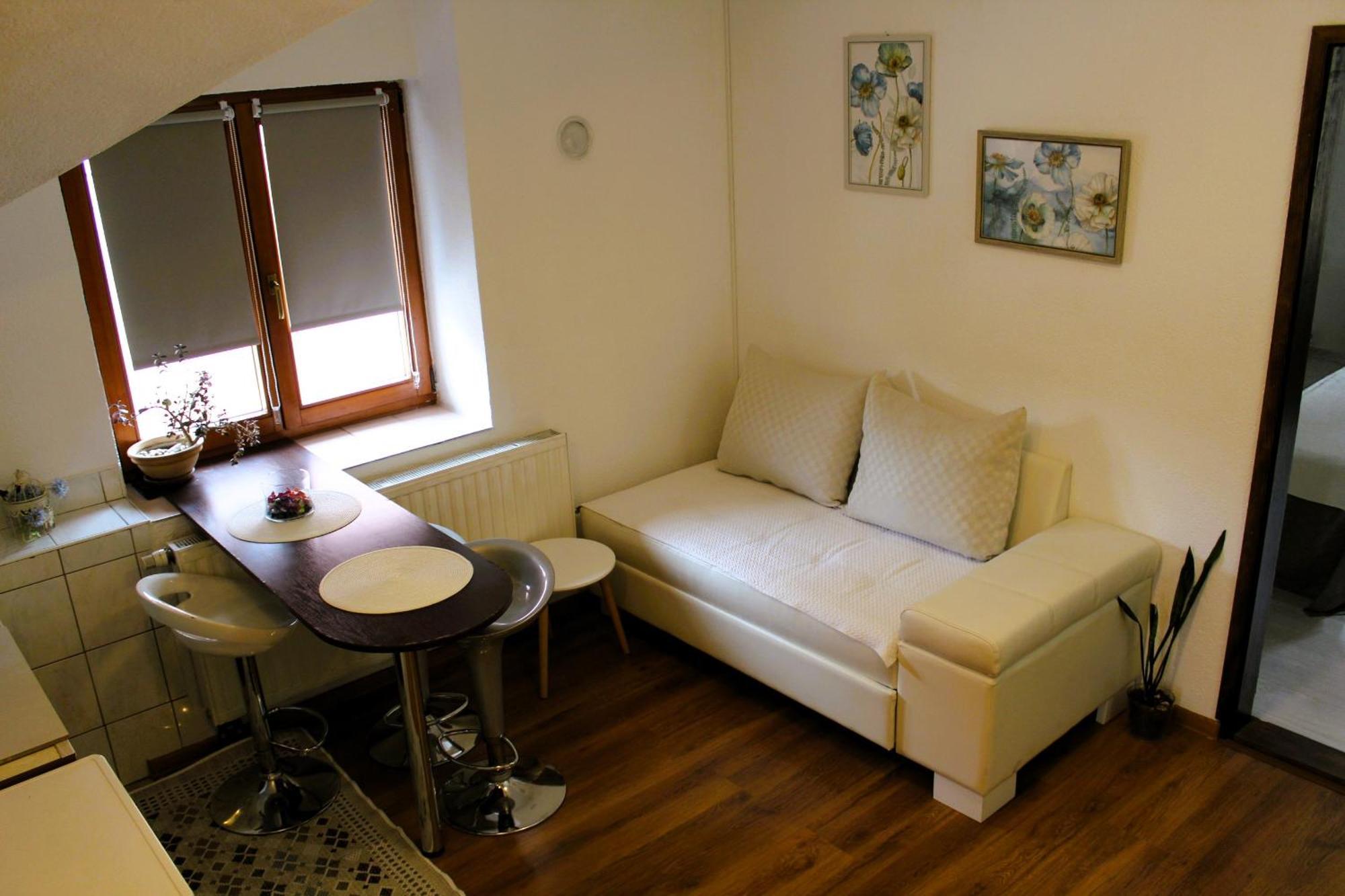 Svila Apartmani Bihać Екстериор снимка
