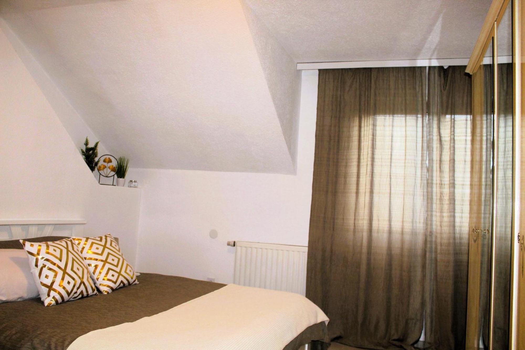 Svila Apartmani Bihać Екстериор снимка