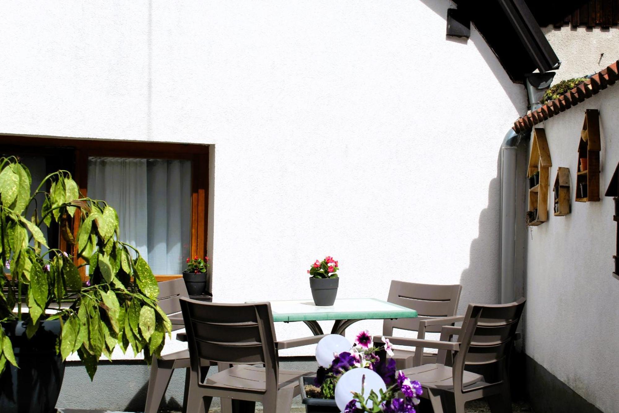 Svila Apartmani Bihać Екстериор снимка